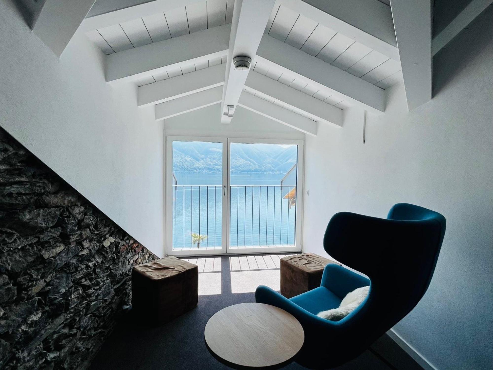 Camera Familiare con Vista Lago